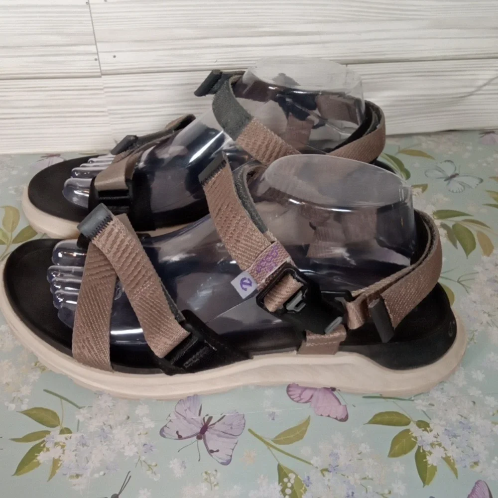 Ecco Exowrap 3S Sandals 3 Strap Closure Hiking Waterproof Womens 9-9.5